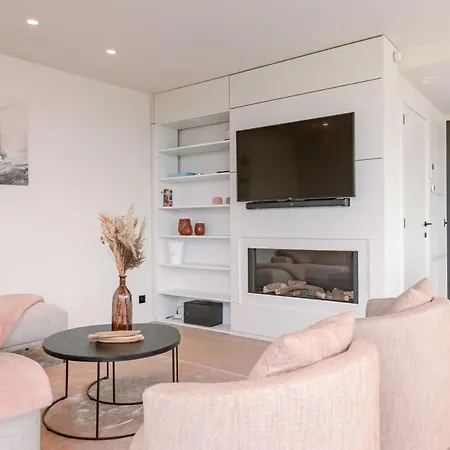 Huswell - Luxurious Penthouse With Beautiful Seaview * De Haan