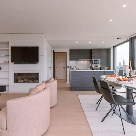 Huswell - Luxurious Penthouse With Beautiful Seaview