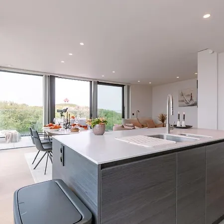 Huswell - Luxurious Penthouse With Beautiful Seaview * De Haan